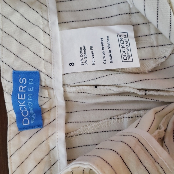 Shorts - Picture 3 of 4